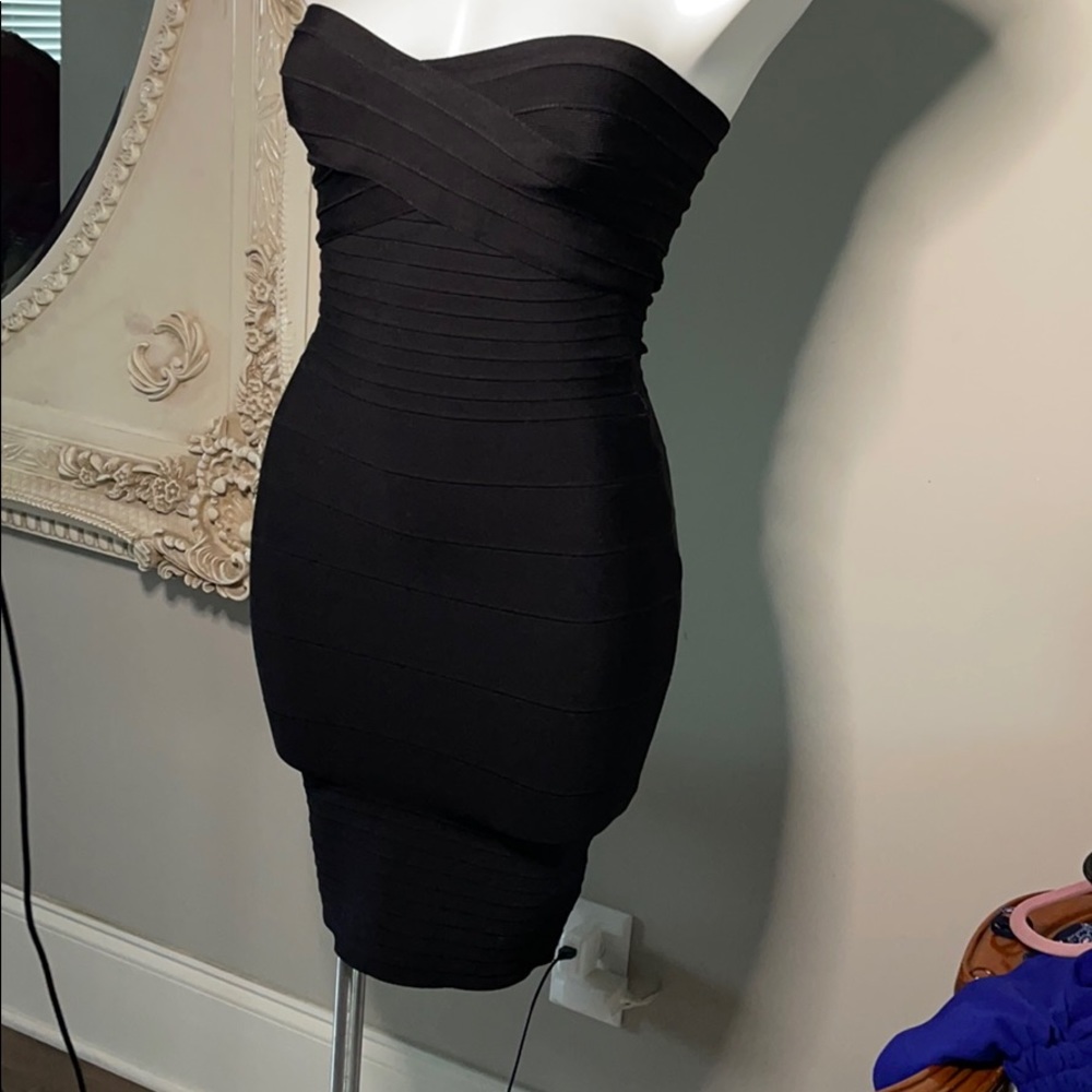 Strapless contour bandage dress